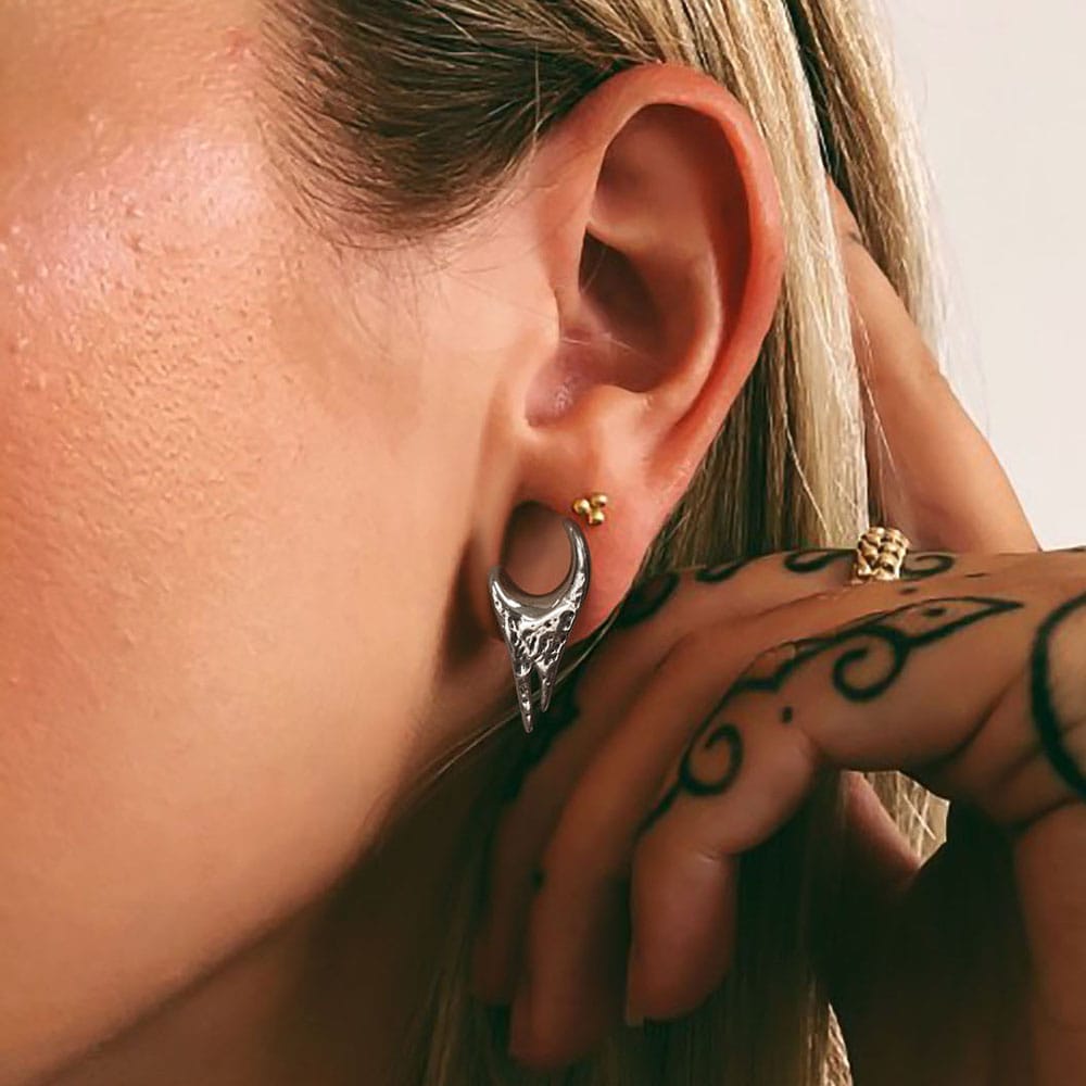 Saddle Plugs Hangers - Image 3