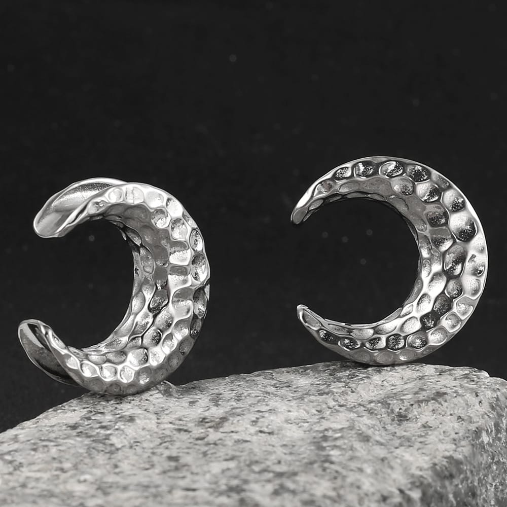 Moon Saddle Plugs - Image 3