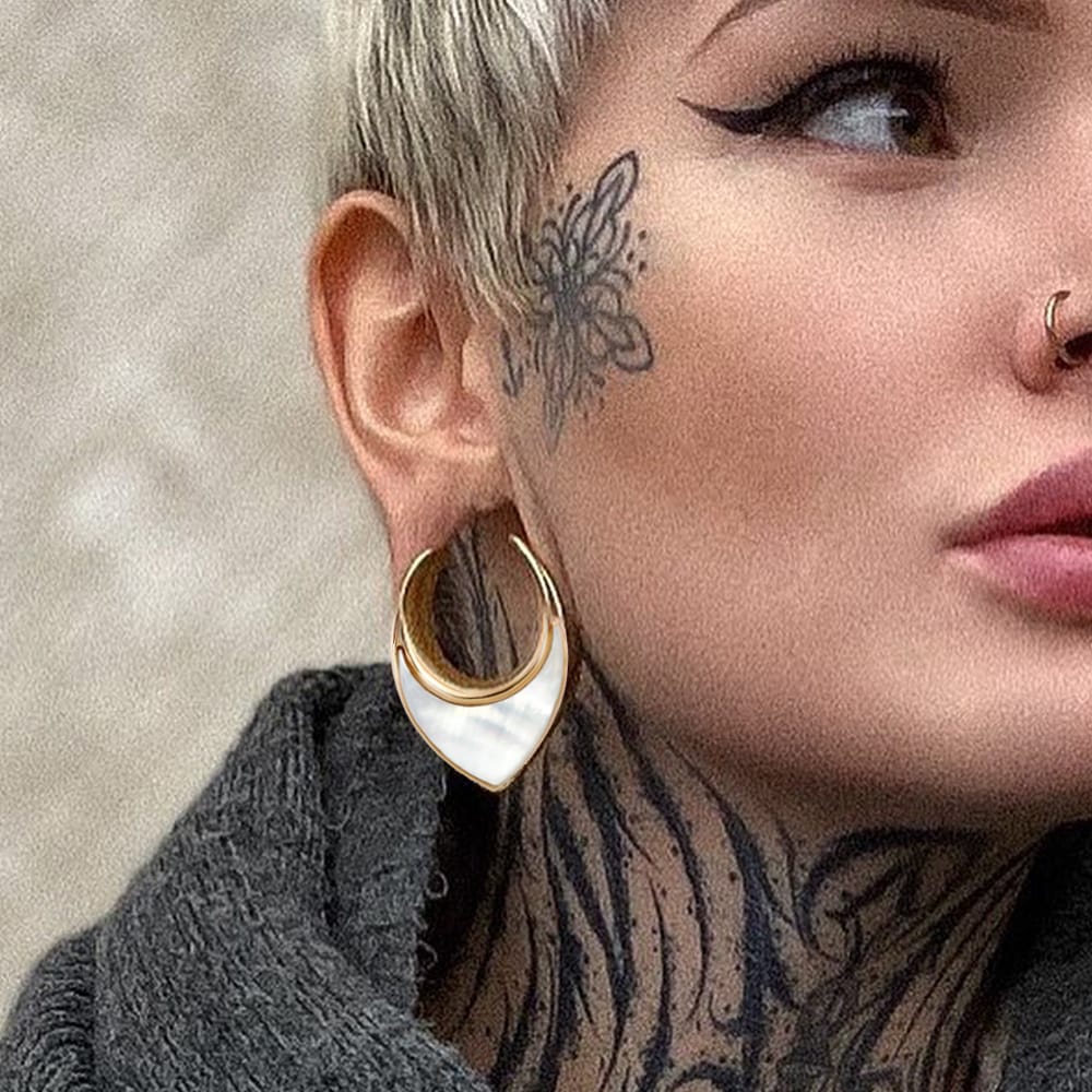 Saddle Conch Shell Ear Gauges - Image 2