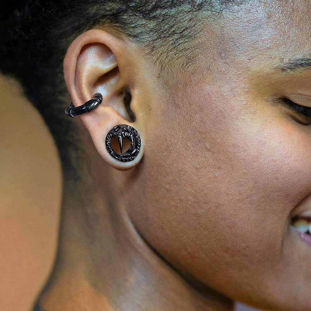 Animal Fangs Ear Gauges - Image 4