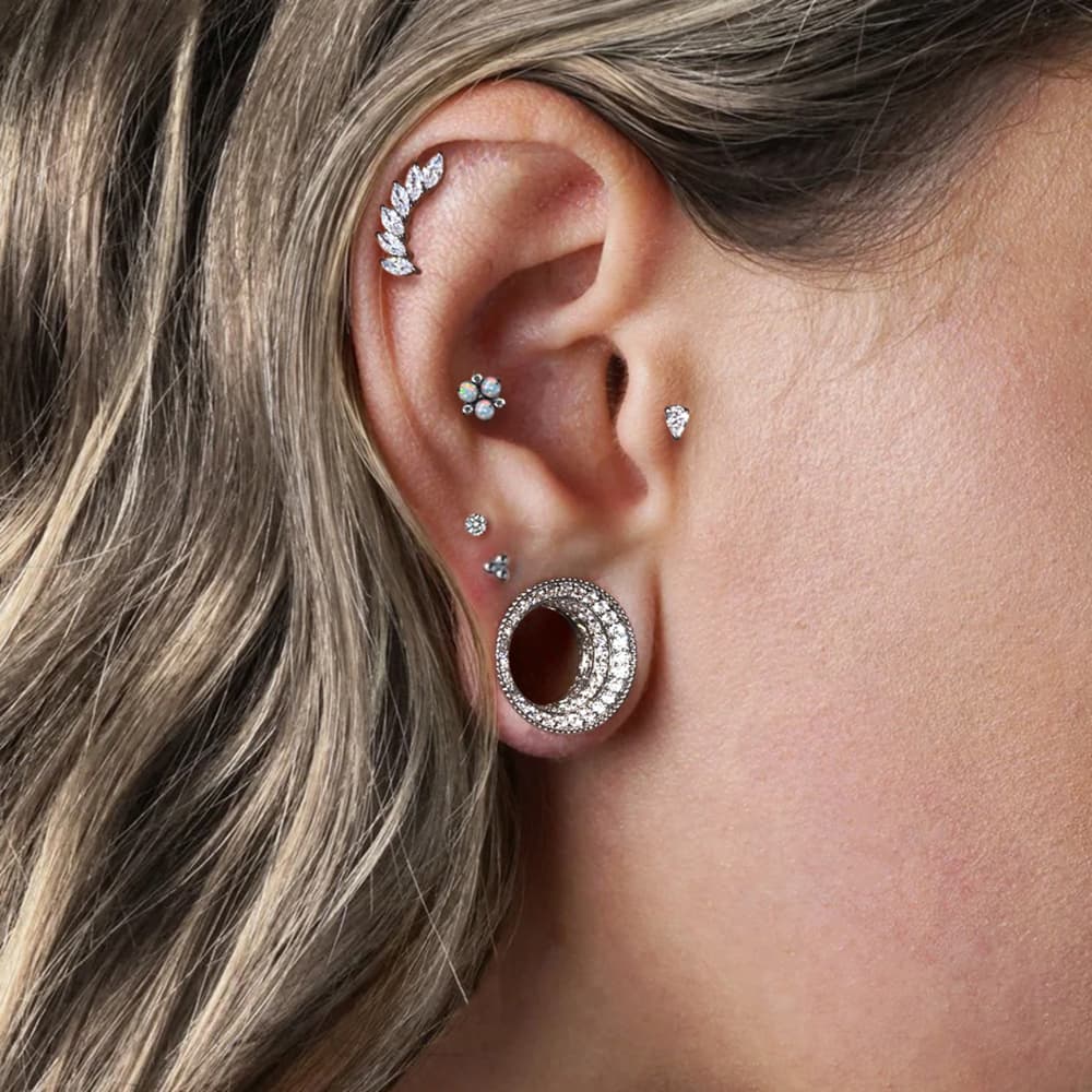 Sparkling Zircon Ear Gauge Plug - Image 2